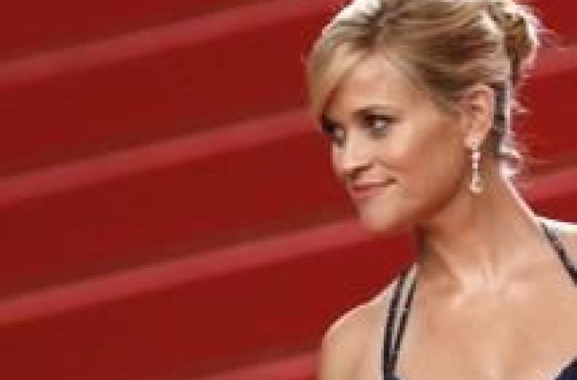 Padre Reese Witherspoon accusato bigamia