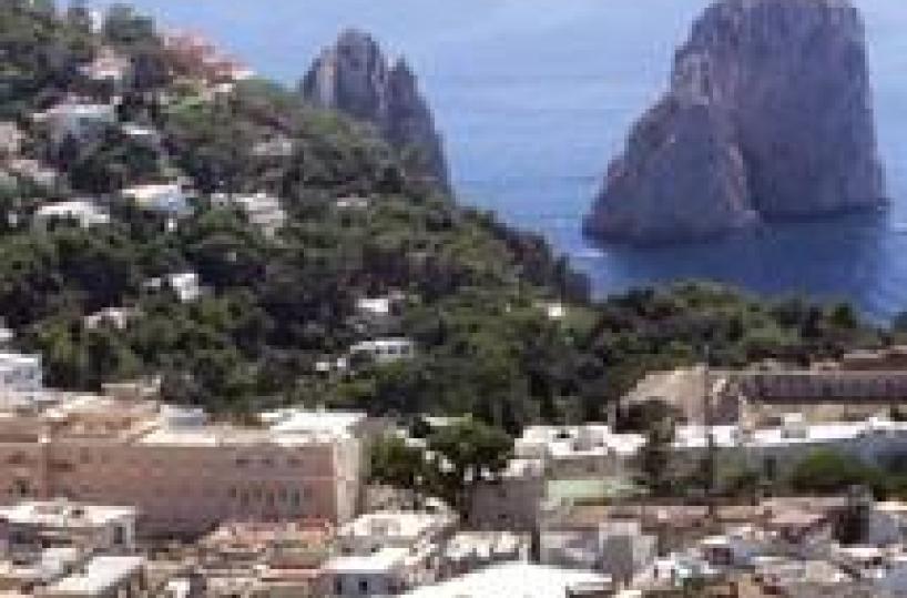 Euro 2012:maxischermo in Piazzetta Capri