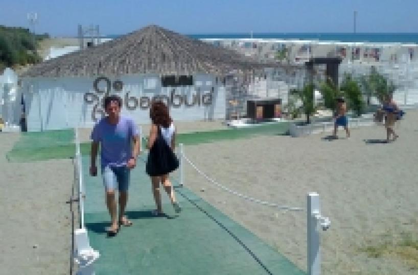 Allontanato perchè gay Ora le scuse del locale e licenziati i bodyguard