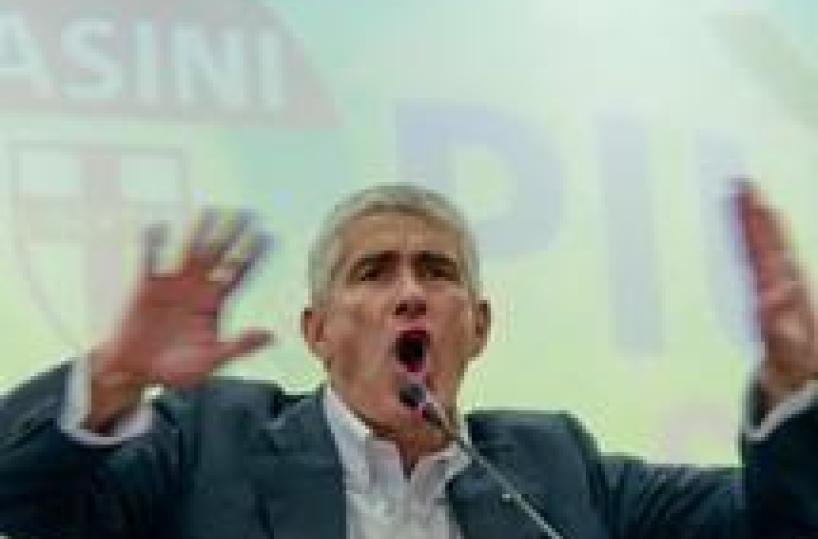 Casini, matrimonio gay e' idea incivile