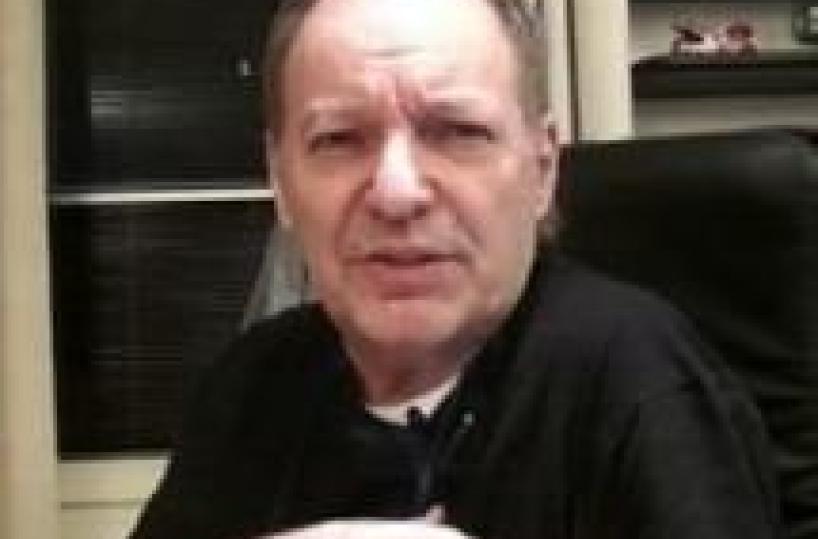 Italian rock star Vasco Rossi's hospital stay prolonged