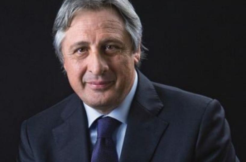 Manduria, ginecologo che chiamò ex primario durante un'operazione si difende: «Amareggiato»