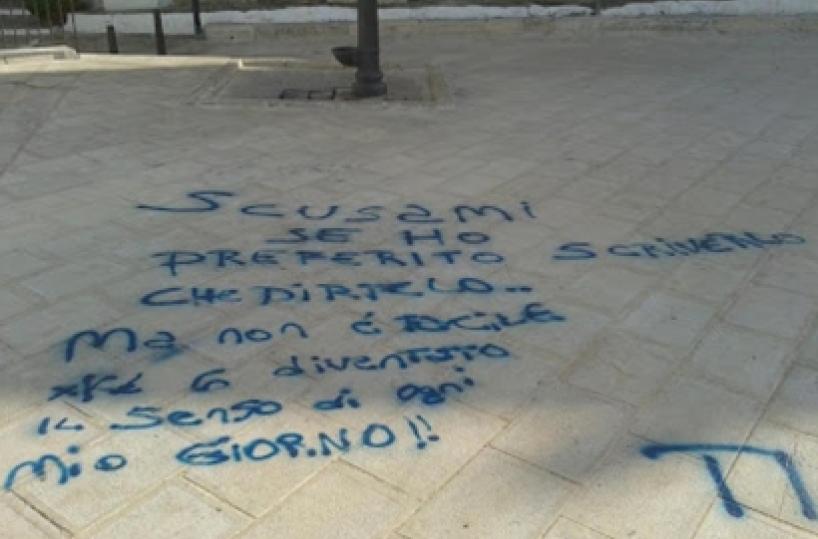 Chianche deturpate da uno stupido innamorato cegliese