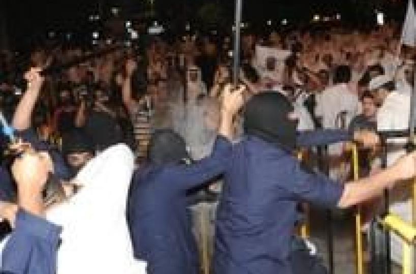 Kuwait: scontri manifestanti-polizia