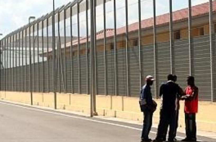 Foggia, stupro di gruppoal Cara: arrestati 2 nigeriani