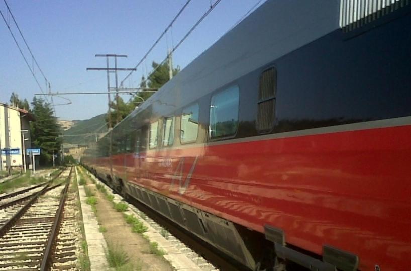 «Treni che croce» Tagliata la tratta Roma-Metaponto