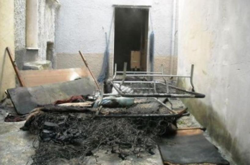 Va a fuoco coperta termica muore&nbsp;anziana novantenne