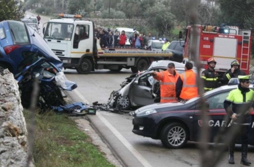 Salgono a 5 vittime incidente stradale a Ceglie Messapica