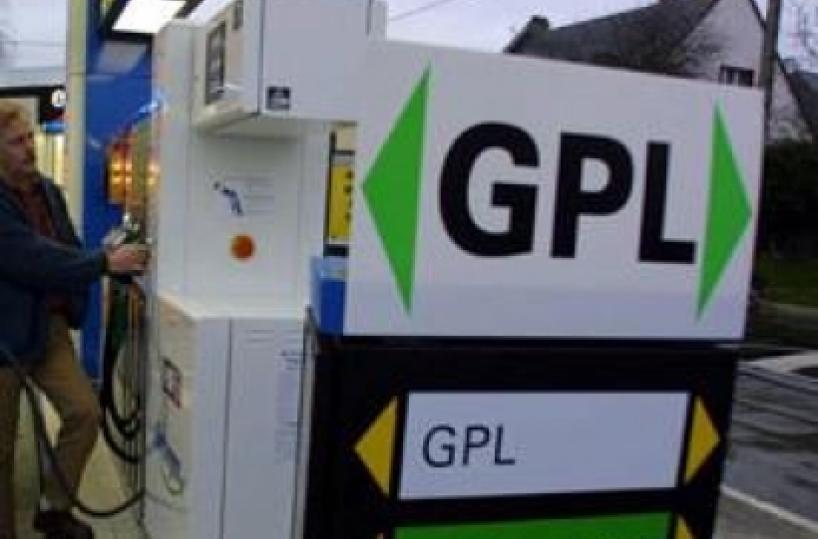 Puglia, per 5 anni niente bollo per le nuove auto Gpl