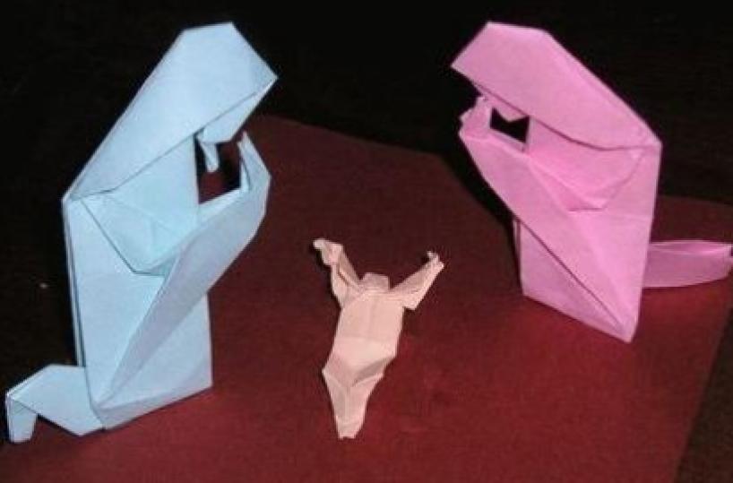 Potenza, presepe di origami sotto un cielo di stelle cadenti