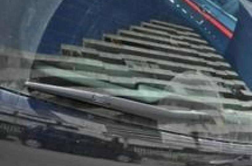 Trovato in casa morto e legato letto