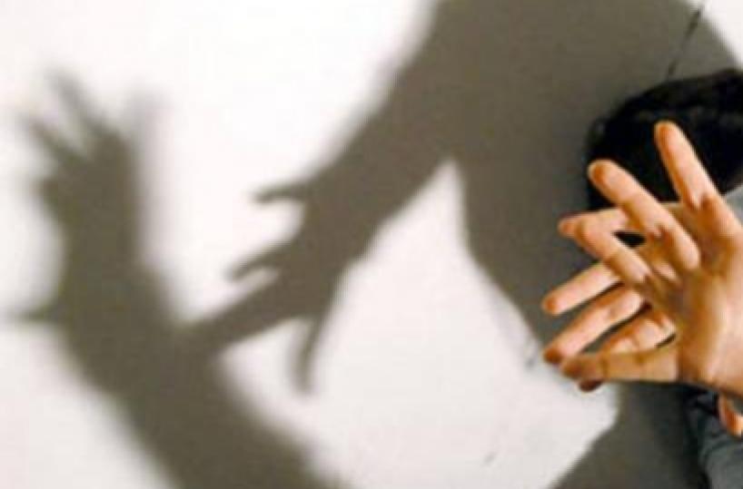 Taranto, violenze sessuali su 4 bimbi disabili: mamma in carcere con altre 2 persone
