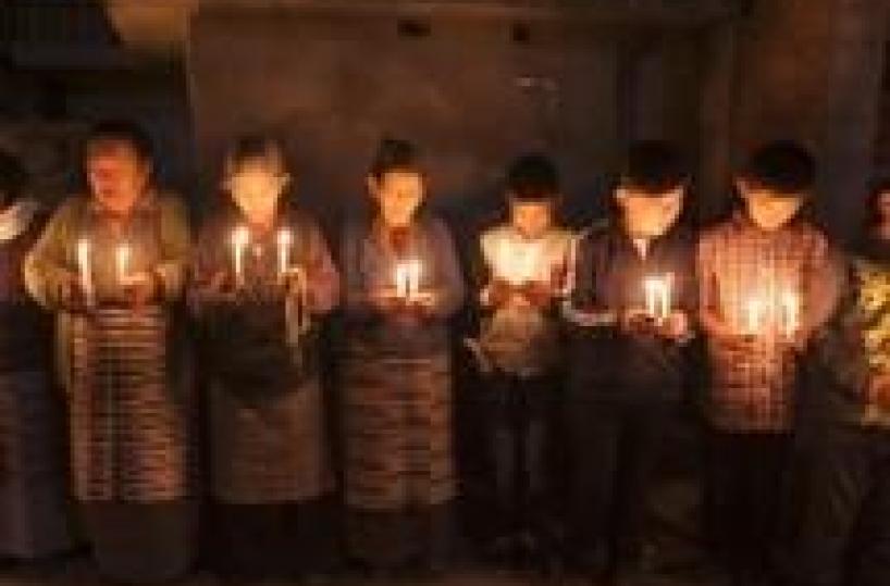 Tibet: si immolano due giovani