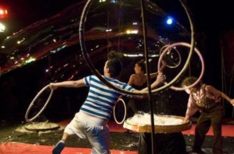 Pentolaccia e bolle di sapone la festa è servita a Ceglie Festa anche nei Comuni del Leccese