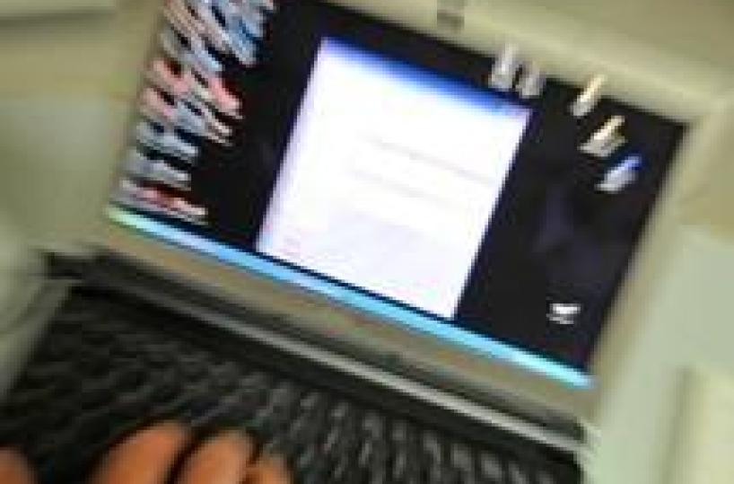 Matera, prenota vacanza on line ma è una truffa: denunciata agente di viaggio