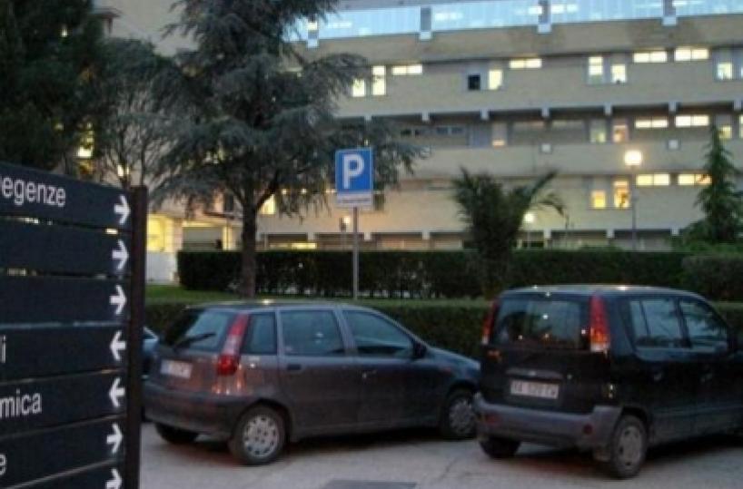 Covid 19, in ospedale Manfredonia medico e paziente positivi: chiusi 2 reparti