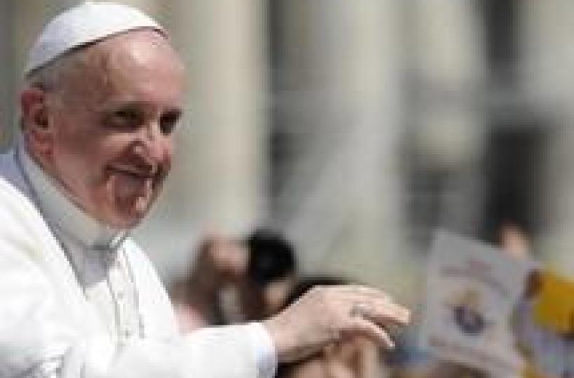 Il Papa a mons. Cacucci«Più donne nella società»