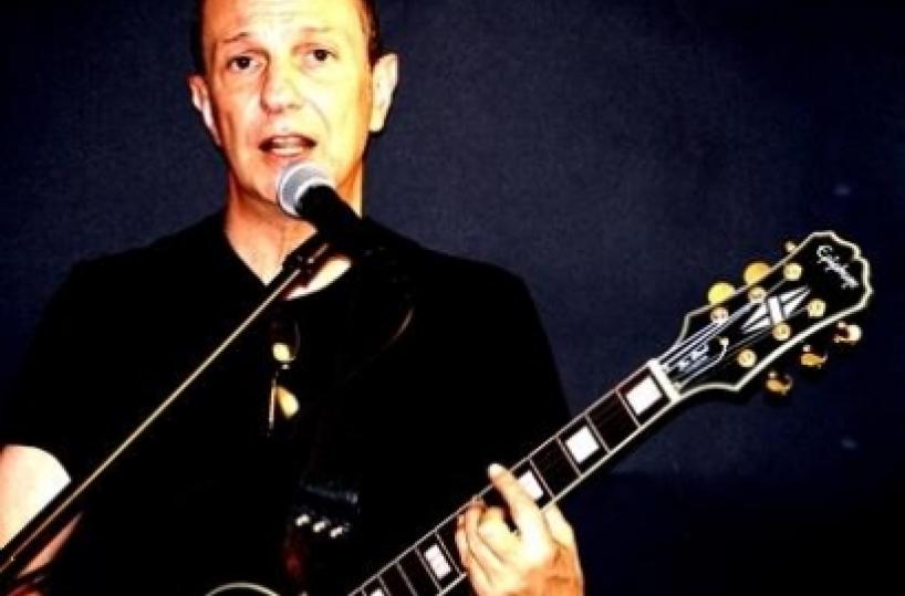 Sergio Caputo torna in Puglia con 2 concerti jazz