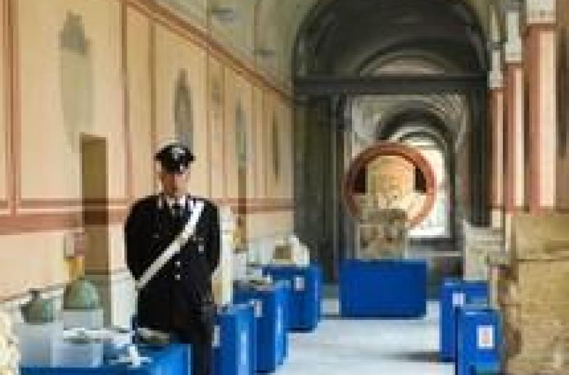 Police recover stolen ancient urns of 'exceptional value'