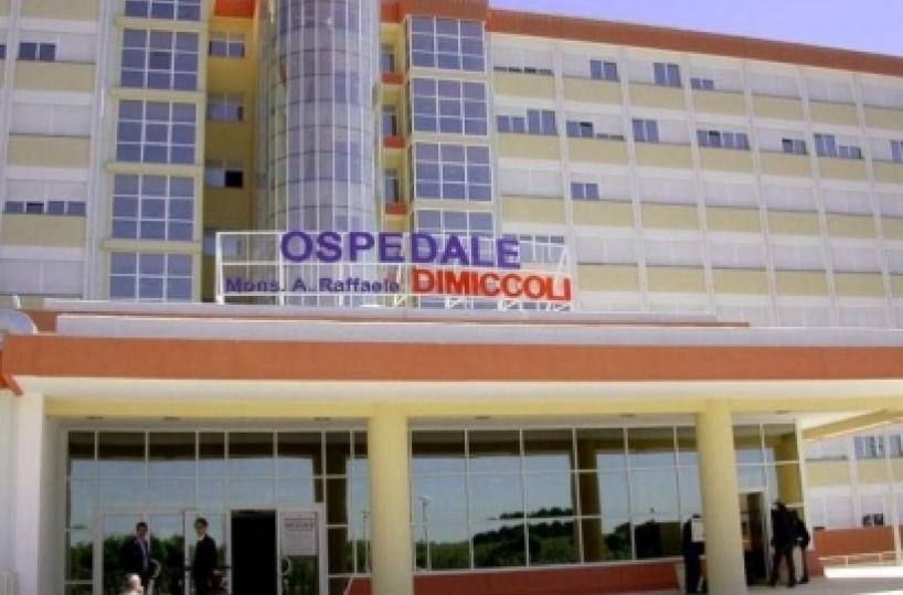 Barletta, due accoltellatinella notte: uno è grave