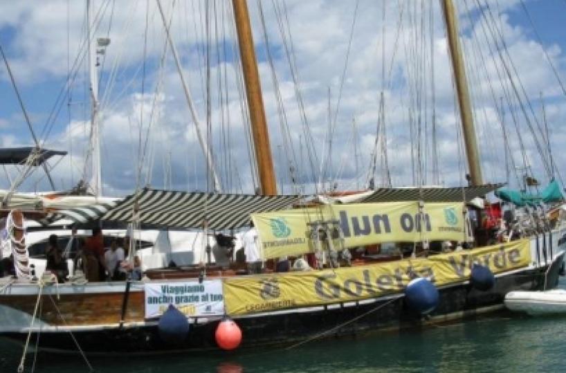Depuratori in tilt il mare di Puglia silenzioso malato