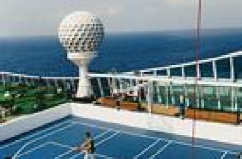 Taranto, versa 4400 euro per prenotare crociera truffato direttore Asl Ba