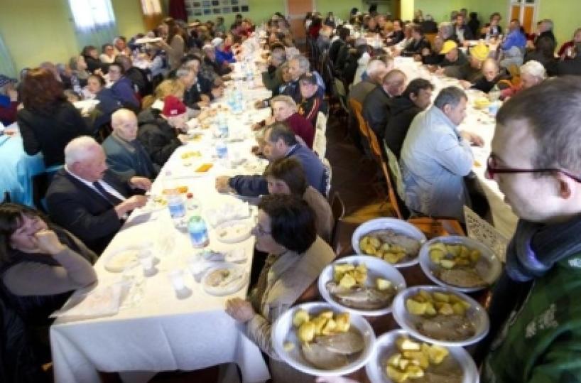 Capodanno a Bari, pranzoe cena per 400 homeless