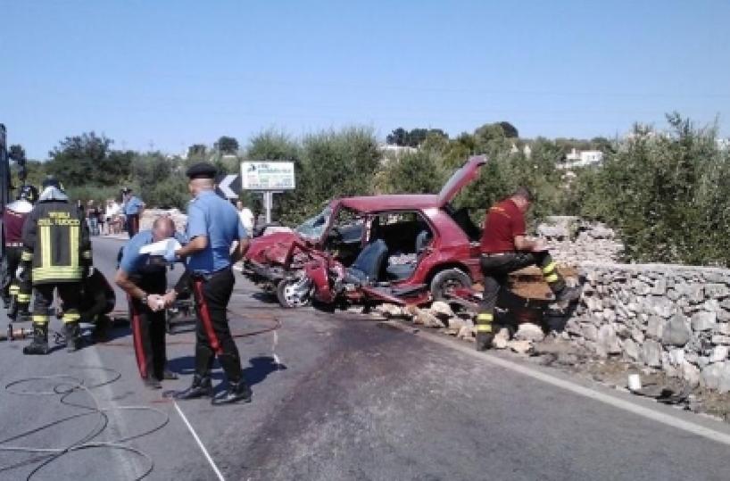 Locorotondo: 2 morti e 4 feriti coinvolta una intera famiglia Due incidenti mortali nel Salento