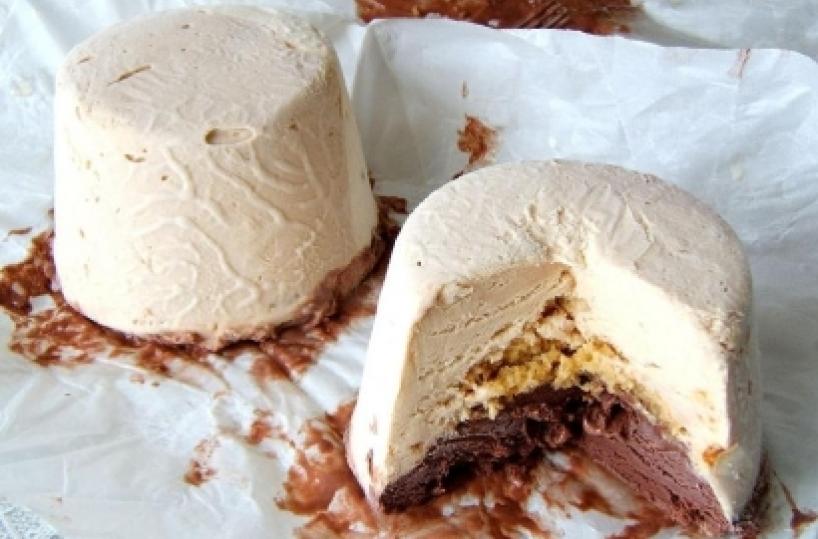 Torre Lapillo, il bar chiuso per Coronavirus si inventa il contest: «Spumone gratis al jingle più bello»