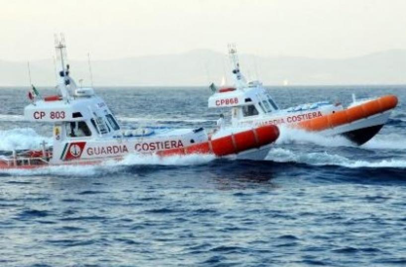 Monopoli, trovato cadavere in mare: si cerca tra le liste degli scomparsi