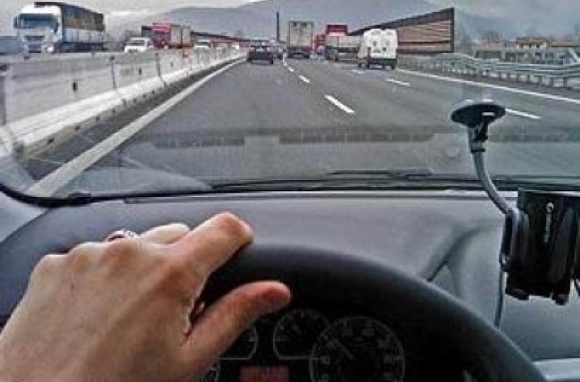 Cerignola, ubriaco alla guida scappa: arrestato e scarcerato