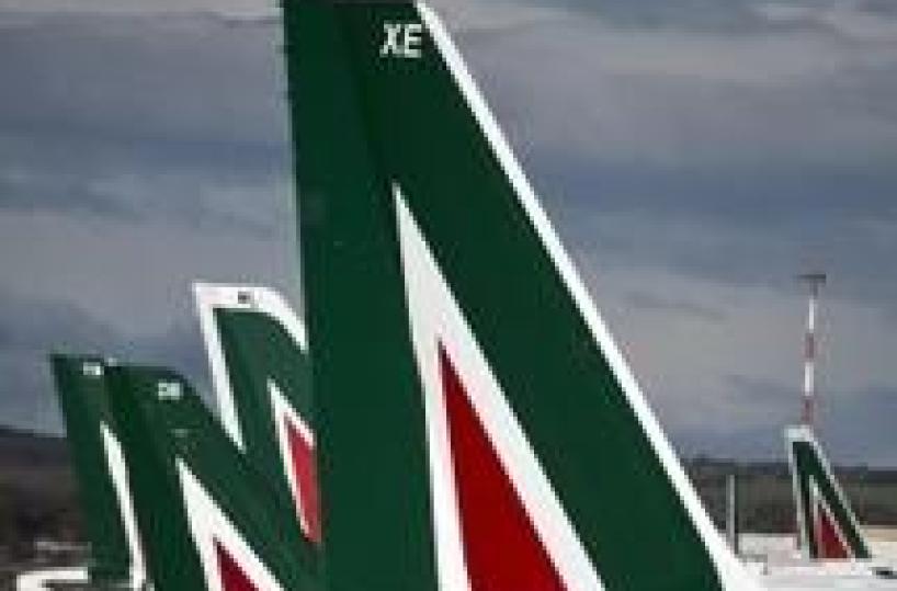 «Bari-Roma-Bari in giornata?Biglietto Alitalia  1.100 euro»