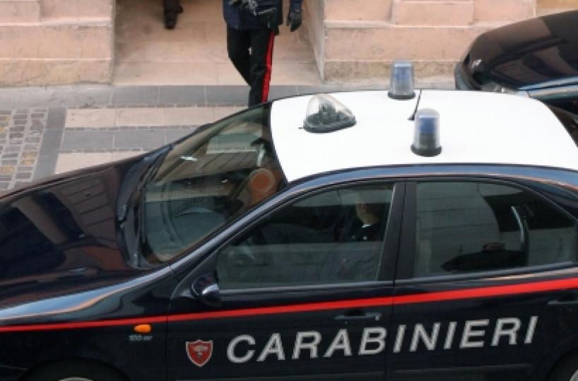 Uccide la moglie con corda per tapparelle &laquo;Era depresa&raquo;