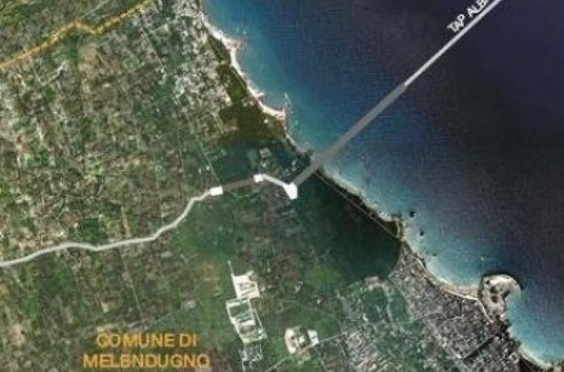 Tap, macchie di olio in mare: Arpa e Guardia costiera fanno analisi acque