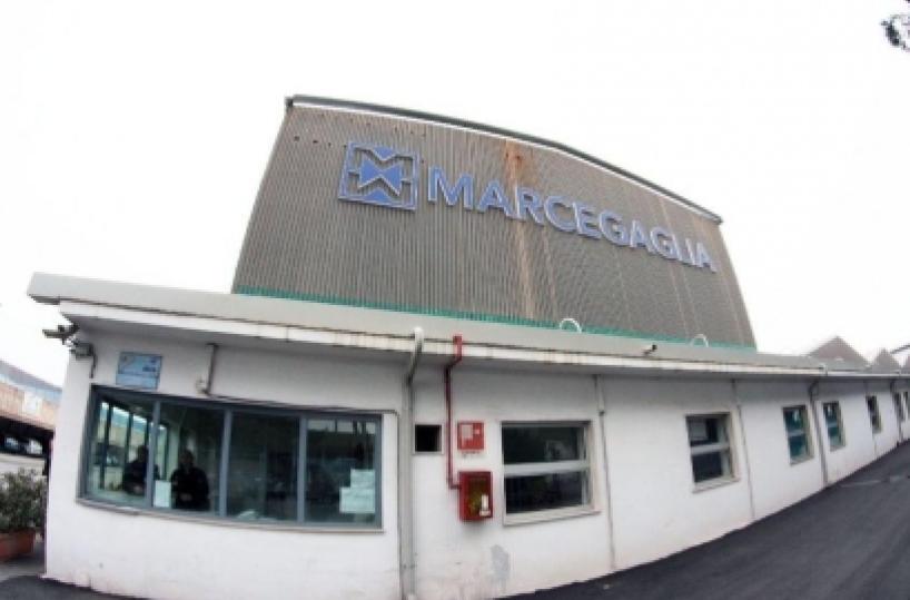 Taranto, sit in lavoratoristabilimento ex Marcegaglia
