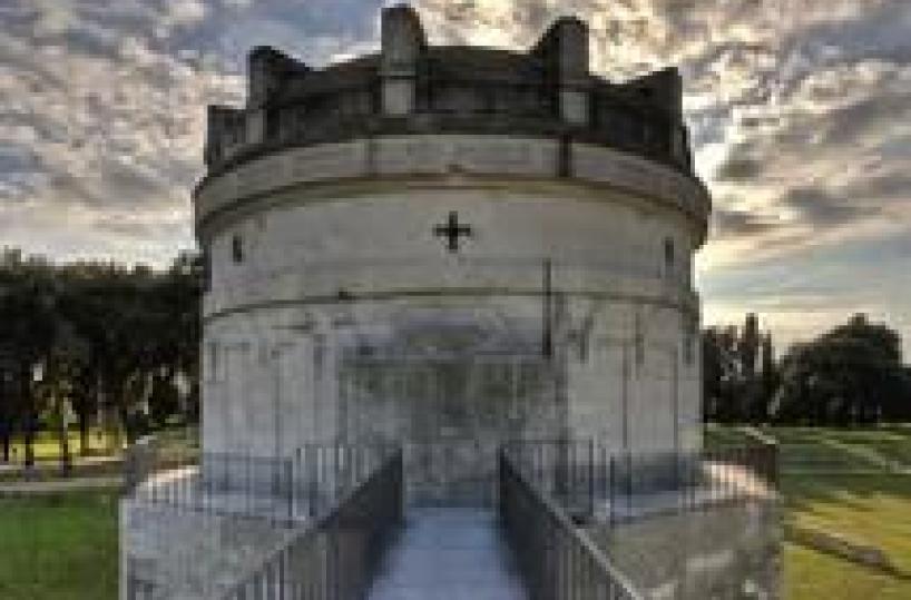 'Pace' Curia-Comune Ravenna su monumenti