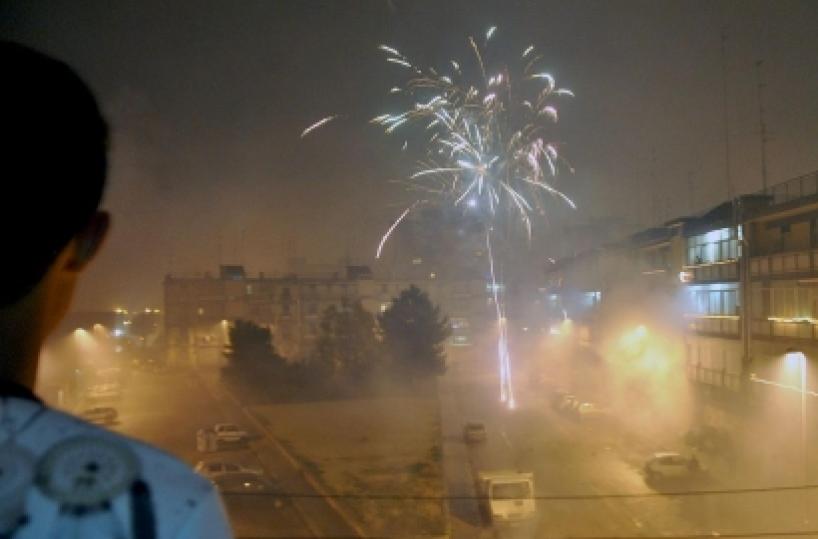 «Botti di Capodanno» Trenta feriti in tutta la Puglia Bimbo foggiano perde la mano A Bari in due rischiano la vista In Basilicata solo due feriti lievi  Bagni di Capodanno  