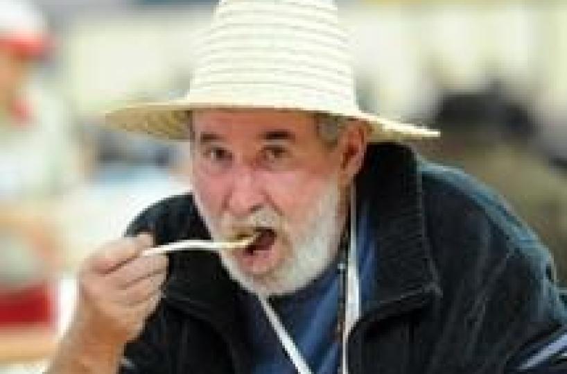 Crisi: cibi scaduti a tavola per 6 su 10