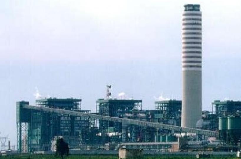 Emiliano a Brindisi: «Enel dismette un gruppo a carbone nella centrale di Cerano»
