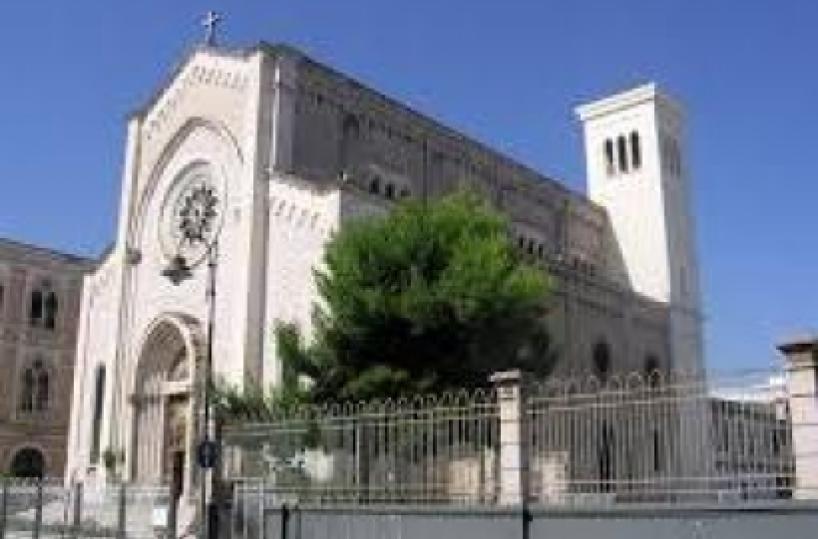 Accoltellato 22enne a Bari«Difendevo mia sorella»