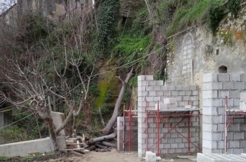 Senise, altra frana nel paese che si sbriciola Il consolidamento solo qualche anno fa