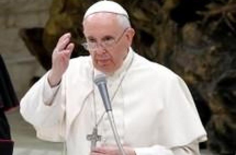 Papa: in commissione anti-pedofilia anche vittima abusi