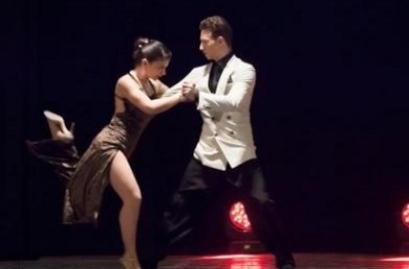 Una Bari che va a tutto tango Fino a lunedì l’Apulia Festival
