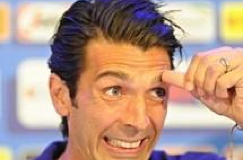 Mondiali: forfait Buffon, forza Sirigu e forza Italia