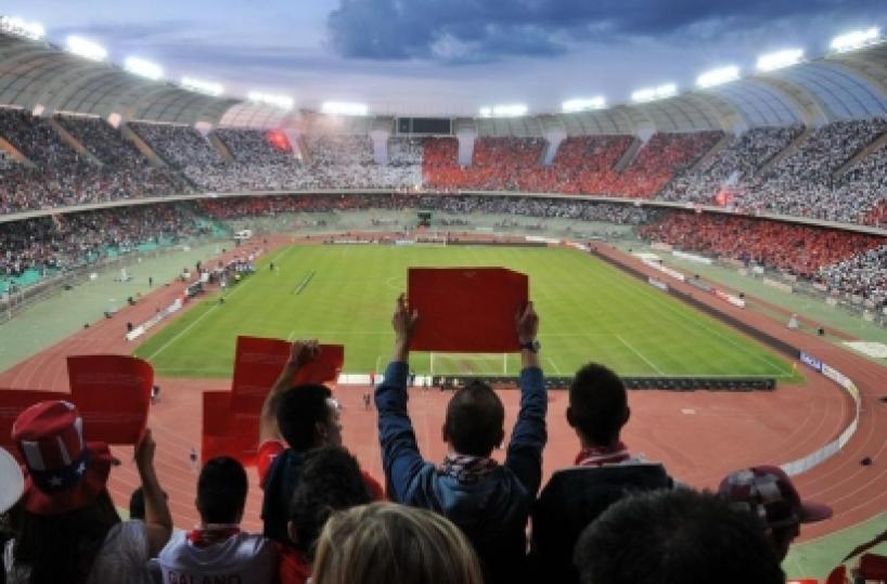 Bari pronta alla grande festa Sold out per la gara col Latina La scenografia: un puzzle di 61mila pezzi biancorossi e «sorpresa» in Curva Nord