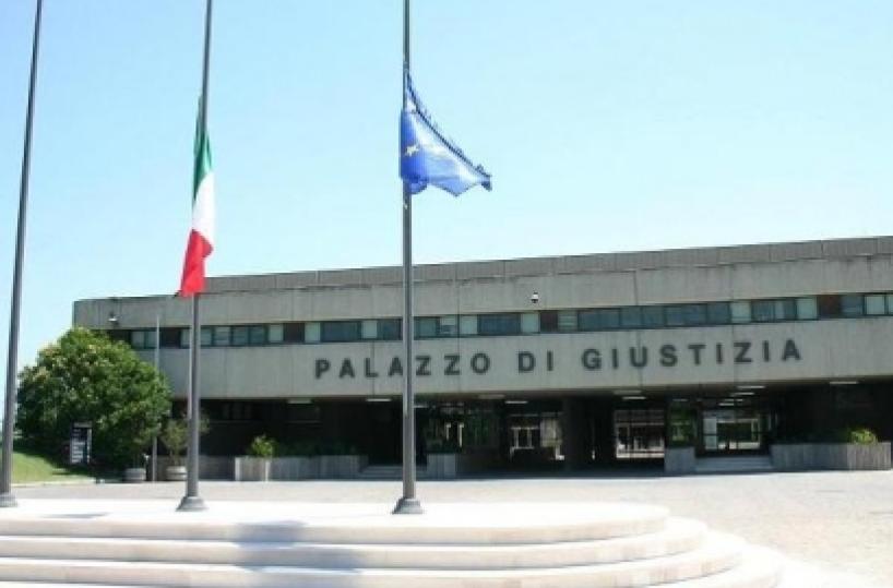 Usura, a processo sette dirigenti del Credito emiliano