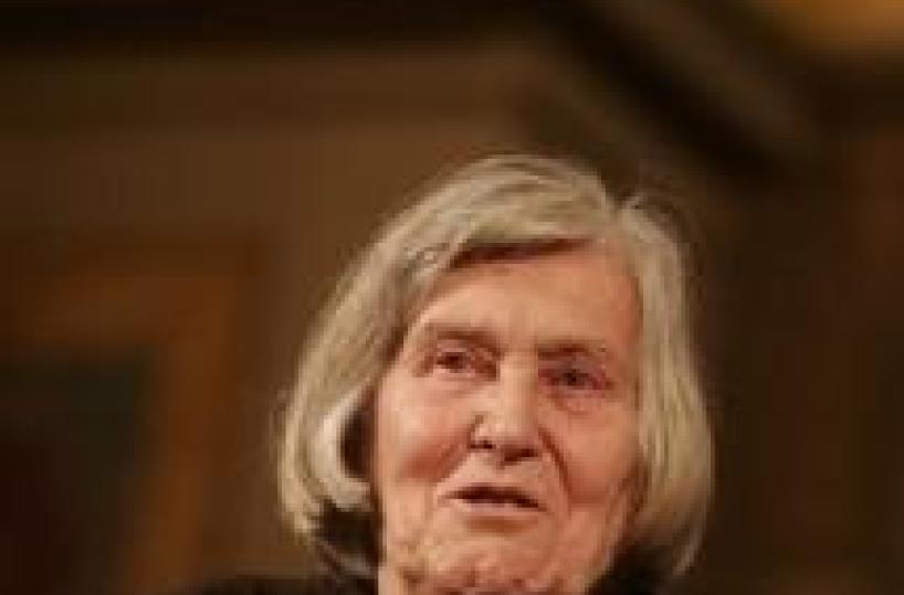 Premio 'Croce' per astrofisica Hack