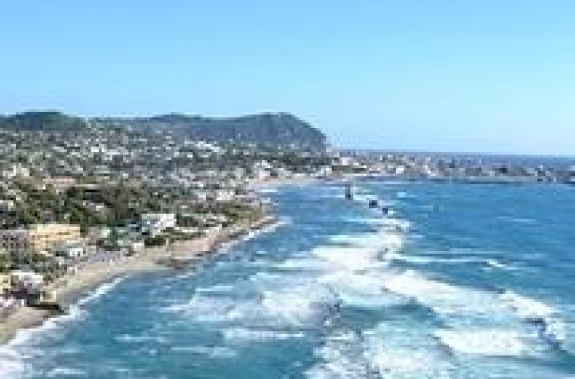 Coast guard cracks down on illegal Ischia beach business