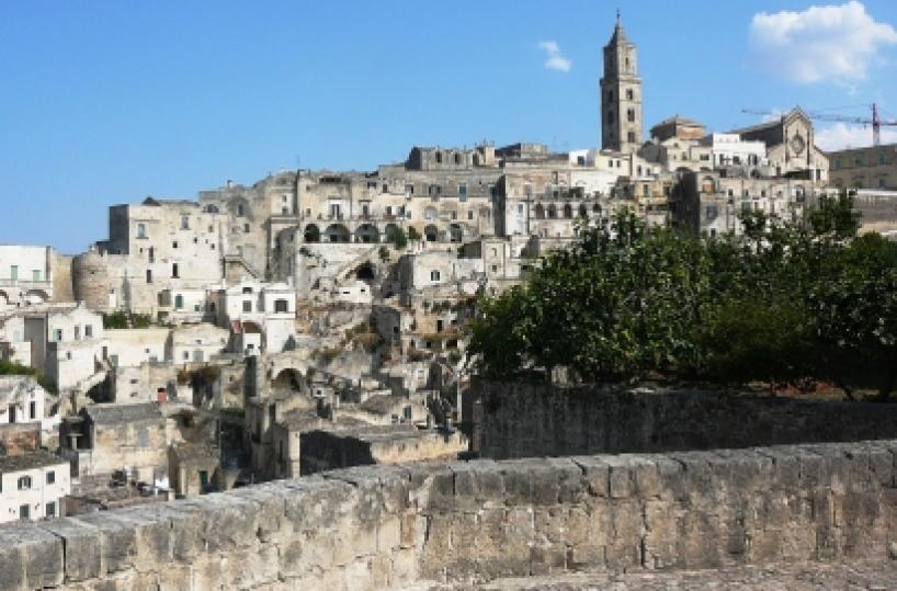 Matera, un bando per gli esercizi di vicinato