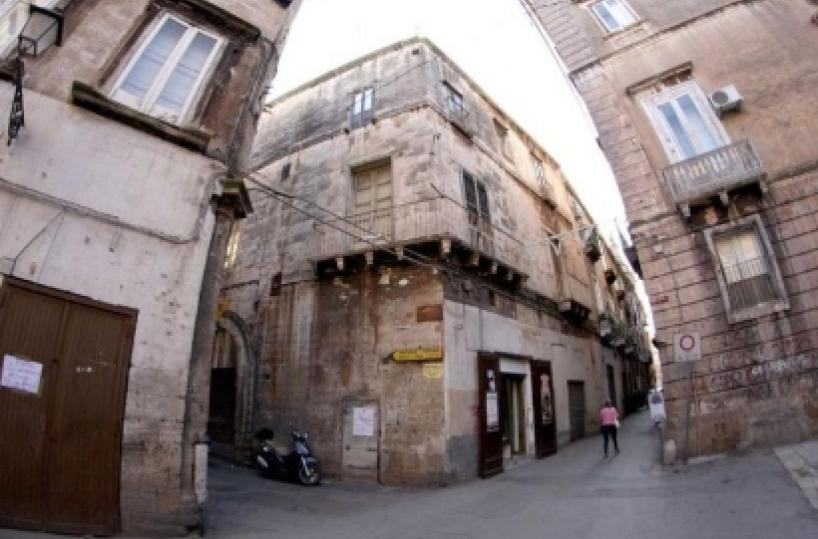 Taranto, case in vendita a 1 euro nel centro storico: l'idea della giunta comunale